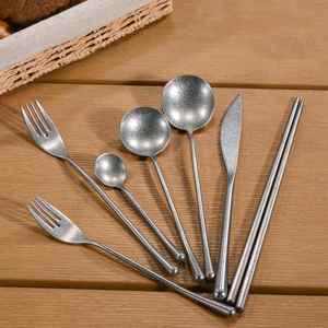 Juego de cubiertos vintage de acero inoxidable estilo occidental: cuchillo para carne, tenedor, cuchara, tenedor para fruta, cuchara para postre, juego de cubiertos de mango largo - Product Image 1