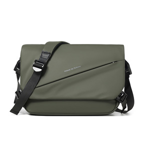 Sac bandoulière tendance pour homme, léger, avec fermeture éclair, sac de poitrine, sac messager à la mode pour usage quotidien - Product Image 2