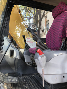 Excavadora Komatsu Pc130 original usada de 13 toneladas de Japón en horas de trabajo bajas a buen precio para la venta - Product Image 2