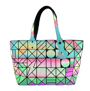 Borsa da <span class=keywords><strong>Donna</strong></span> in Pelle PU con Fodera Luminosa, Design Casual con Motivo Geometrico a Reticolo, Riflettente, Leggera, con Cerniera, Impermeabile in Poliestere - Product Image 2