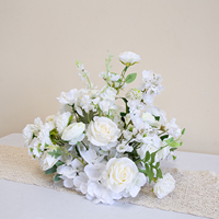Groothandel Witte Kunstbloemenarrangement Rozen Hortensia Tafeldecoratie voor Bruiloft Banket Feest Evenement Tafeldecoratie