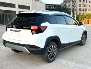 Auto Urbano Usado, Pequeño y Económico |   <span class=keywords><strong>Toyota</strong></span> <span class=keywords><strong>Yaris</strong></span> L 2021 CVT Edición Deluxe |   Hatchback <span class=keywords><strong>Crossover</strong></span> con Volante a la Izquierda |   Gasolina 1.5L - Product Image 4
