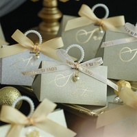 Elegante Dreieckige Zeltförmige Hochzeits-Bonboniere |   Perlenring Goldfolie Matt Laminierte Starre Schachteln Brautparty Verlobungsgeschenk