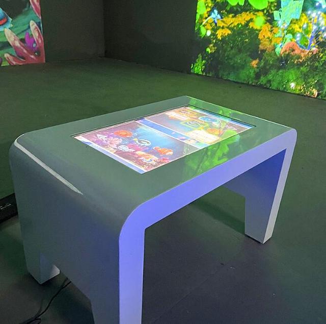 Augmented Reality Projector Interactive System All-in-one Interactive Mobile Floor/Ground Projection Game