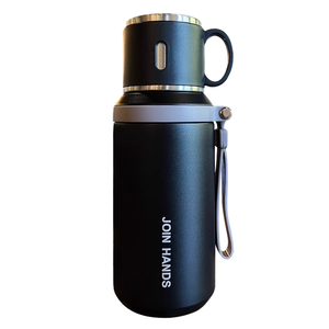 Bouteille d'eau isotherme portable grande capacité en acier inoxydable avec couvercle à pression, corde et paille pour sport et voyage - Product Image 4