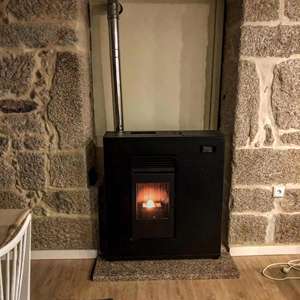 Poêle à granulés <span class=keywords><strong>de</strong></span> <span class=keywords><strong>bois</strong></span> gainé 12kw chauffage à air avec ventilation soufflante - Product Image 2