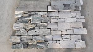 Briques de <span class=keywords><strong>parement</strong></span> en <span class=keywords><strong>pierre</strong></span> culturelle de ciment naturel de style moderne de taille personnalisée ardoise beige érosion antiacide pour hôtel extérieur fendu - Product Image 3