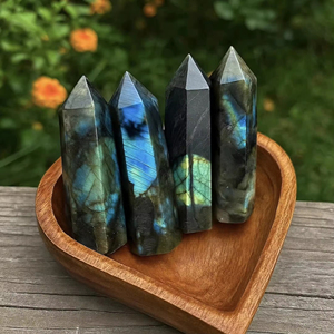 Tour de cristal de labradorite naturelle polie en gros, baguette de guérison, spécimen minéral sculpté, collection de cristaux - Product Image 5