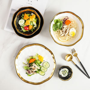 Vendita calda Ciotola rotonda in porcellana con cerchio in oro nero e bianco Deluxe <span class=keywords><strong>Set</strong></span> di stoviglie per la casa <span class=keywords><strong>Set</strong></span> di vino da caffè - Product Image 2