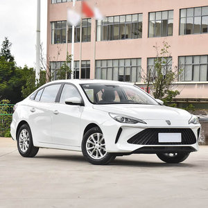 Precio de fábrica Roewe I5 Sedán LHD Manual FWD 1.5L Neumáticos R16 Cámara Trasera Luz Nueva Exportación Hecho en China Venta al por Mayor - Product Image 3