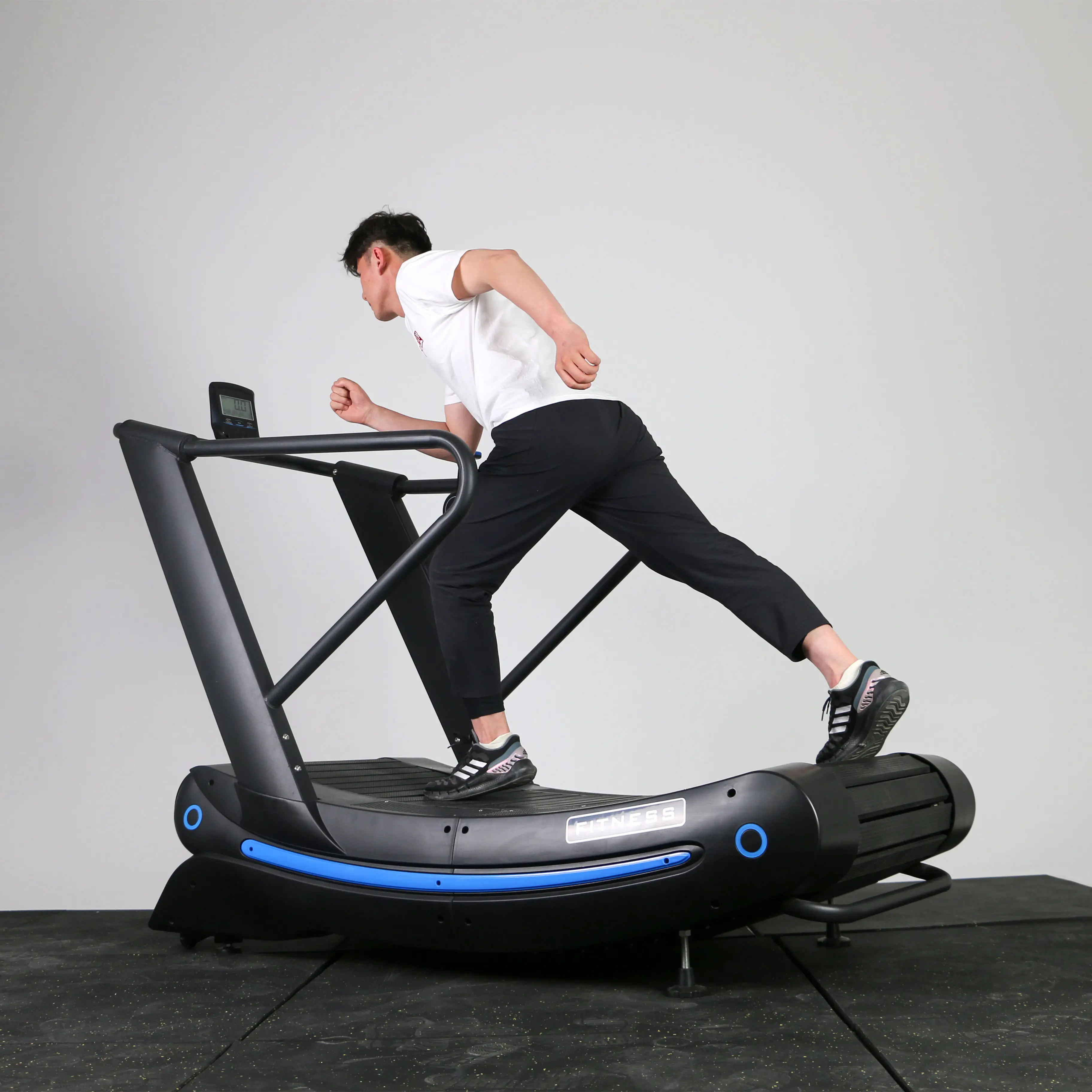 Unpowered Gym Curved Laufband Manual Gebogenes selbst generieren des Laufband Kommerzielle Fitness geräte