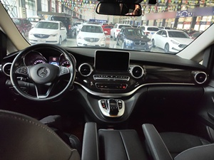 Guazi Vente en gros <span class=keywords><strong>Mercedes</strong></span>-Benz Classe V/<span class=keywords><strong>Viano</strong></span> Essence 2.0 Automatique Volant à gauche Caméra arrière Voiture d'<span class=keywords><strong>occasion</strong></span> Propulsion arrière 7 places - Product Image 3