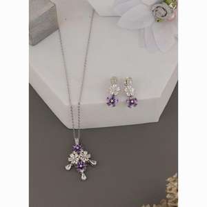 Parure de bijoux élégante en argent sterling doré avec améthyste florale et zircone cubique, collier et boucles d'oreilles de mariage, pendentif fleur en cristal violet - Product Image 1
