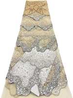 Tissu en dentelle florale de luxe doré avec de lourdes broderies de perles, 5 yards de tissu brodé