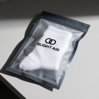 Kantong ritsleting cetak logo kustom untuk kaus kaki pakaian dalam tas kemasan tahan bau plastik