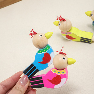 Sifflet d'oiseau en bois de dessin animé, jouet musical pour enfants de 2 à 4 ans, 8x5x1.5cm - Product Image 4