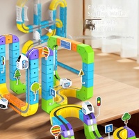 Circuit de construction magnétique avec train électrique haute vitesse à l'échelle 1:5, jouet d'assemblage éducatif pour garçons et tout-petits, cadeau d'anniversaire