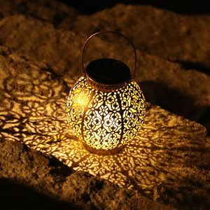 Lámpara de Proyección Solar de Hierro Forjado con LED para Jardín, Patio, Exterior, Decorativa - Product Image 2