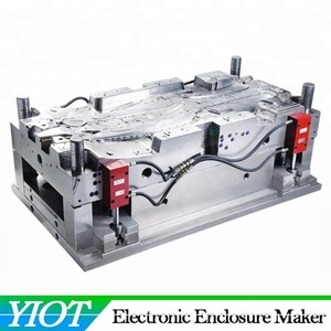 Moldeo por Inyección de Plástico Personalizado de Alta Calidad, Producto Nuevo y Popular de Fabricación China, para Luces de Reversa en Montacargas o Vehículos Industriales - Product Image 3