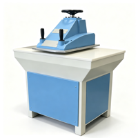 Machine de découpe à bras oscillant hydraulique pour sacs