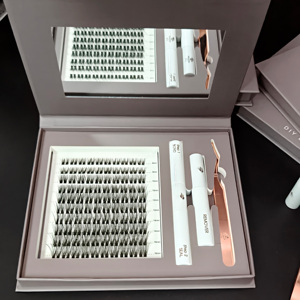 Kit <span class=keywords><strong>de</strong></span> <span class=keywords><strong>cils</strong></span> en grappe personnalisé avec logo, vente en gros, kit d'<span class=keywords><strong>extension</strong></span> <span class=keywords><strong>de</strong></span> <span class=keywords><strong>cils</strong></span> végétalien DIY, <span class=keywords><strong>cils</strong></span> en grappe <span class=keywords><strong>volume</strong></span> courbure C, vente en gros <span class=keywords><strong>de</strong></span> <span class=keywords><strong>cils</strong></span> en éventail en grappe - Product Image 2