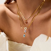 Douze mois anniversaire pierre collier rétro créatif quadrilatère Zircon pendentif Anti ternissement en acier inoxydable bijoux de mode