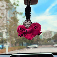 Pendentif de rétroviseur intérieur de voiture tissé à la main, rouge rose en forme de cœur, accessoires de décoration suspendus pour femmes