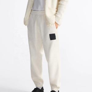 Pantalon de jogging en coton biologique lourd décontracté Style Sport brodé Pantalon de survêtement pour homme Logo personnalisé Pantalon de survêtement Gym Fitness - Product Image 1