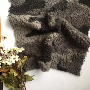 Starke <strong>Camouflage</strong> Design Printed Pattern One Side Printing <strong>Sherpa</strong> Fleece <strong>Fabric</strong> for Outdoor Garment