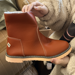 منتج رائج لعام 2026: أحذية ثلج نسائية، أحذية شتوية للكاحل مع بطانة صوف رقيقة، أحذية خارجية عصرية مبطنة بالفرو - Product Image 4