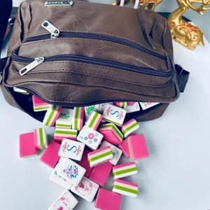 Juego de Mahjong Americano de Acrílico Rosa, Marca Hand Rub, con Bolsa de Almacenamiento, Regalo para el Hogar, Mahjong de Cristal de Alta Calidad, Origen Jiangsu - Product Image 2