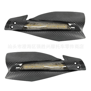 Protectores de Manos para Motocicleta SX con Luces, Fibra de Carbono, 22mm, Universales, Resistentes al Viento, Diseño Aerodinámico Anti-Caídas - Product Image 5