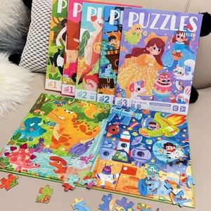 Livre de puzzle magnétique 3-en-1 pour tout-petits, série Rêve de transport : Princesse, Dinosaure, Astronef, Pirate - Product Image 2