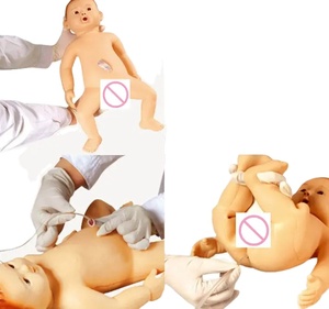 Scienza medica avanzata bambino tre anni allattando modello umano abilità formatore <span class=keywords><strong>ostetrico</strong></span>-<span class=keywords><strong>ginecologo</strong></span> esamina il modello - Product Image 2
