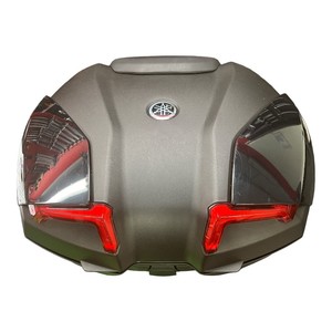 Bauletto Moto Usato Yamaha 65L in Plastica Compatibile con Cuscino e Pannelli - Product Image 1