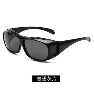 نظارات قيادة عالية الوضوح مضادة للوهج للرؤية الليلية تناسب النظارات الطبية - Product Image 2