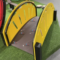 Matériau antidérapant pour aire de jeux, plaque HDPE, feuille PE avec rembourrage en caoutchouc pour jeux en plein air