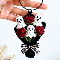Maßgefertigter Handgemachter Polyester-Häkel-Halloween-Kürbis-Geister-Rosenstrauß Bestseller für Feiertags-Heimtischdekoration