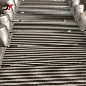 Intercooler de radiador de turbocompresor de aluminio plateado/negro de montaje superior B2325 para <span class=keywords><strong>BMW</strong></span> E82 <span class=keywords><strong>135i</strong></span> 335i E92 E90 N54 N55 Intercooler de coches - Product Image 3