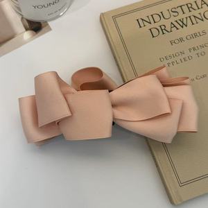 Élégantes pinces à cheveux classiques en forme de banane pour femmes, style princesse français, accessoires pour cheveux avec nœud, couleur unie, en plastique et tissu - Product Image 6