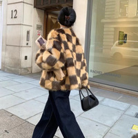 Manteau pour femme tendance, style automne-hiver, à carreaux, en fausse fourrure, à manches longues, épais, chaud, luxueux, essentiel, sans cruauté, de qualité supérieure