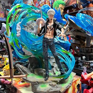 Figurines décoratives de collection lumineuses de haute qualité One Piece <span class=keywords><strong>Trafalgar</strong></span> D. Water Law – Cadeau et décorations d'anime - Product Image 2