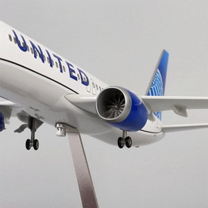 Modèle d'avion en résine Boeing 737 MAX <span class=keywords><strong>8</strong></span> United Airlines à l'échelle 1/85 de 47 cm, objet de collection, cadeau, avec trains d'atterrissage - Product Image 5