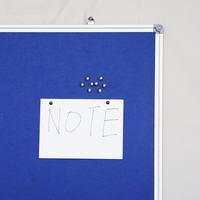 Tablero de anuncios de tela azul con logotipo personalizado, marco de aluminio de 45x60 cm, material de corcho para reuniones de oficina y exhibición de mensajes