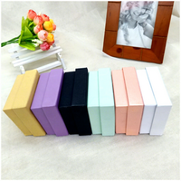 Boîte à bijoux carrée multicolore, petite boîte cadeau durable pour le rangement quotidien des bijoux et les cadeaux