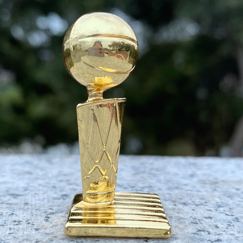 Basketball metal ornament