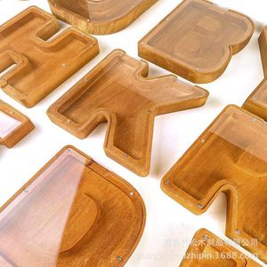 Hucha de madera con forma de letras del alfabeto inglés, portátil, para guardar monedas, ahorrar y como regalo. - Product Image 1