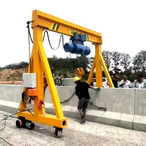 Opération facile d'usine grue portique portable de 3 tonnes avec palan électrique