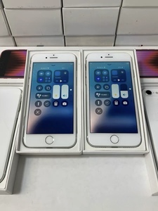สมาร์ทโฟนสีขาว หน้าจอ LCD ขนาด 4.7 นิ้ว กล้อง 12MP ระบบจดจำใบหน้า iOS - Product Image 1