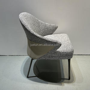Vente en gros métal noir pieds en acier tissu <span class=keywords><strong>gris</strong></span> dossier en cuir rembourré <span class=keywords><strong>chaise</strong></span> de salle à manger <span class=keywords><strong>scandinave</strong></span> <span class=keywords><strong>chaise</strong></span> de style italien <span class=keywords><strong>chaise</strong></span> Japandi - Product Image 3